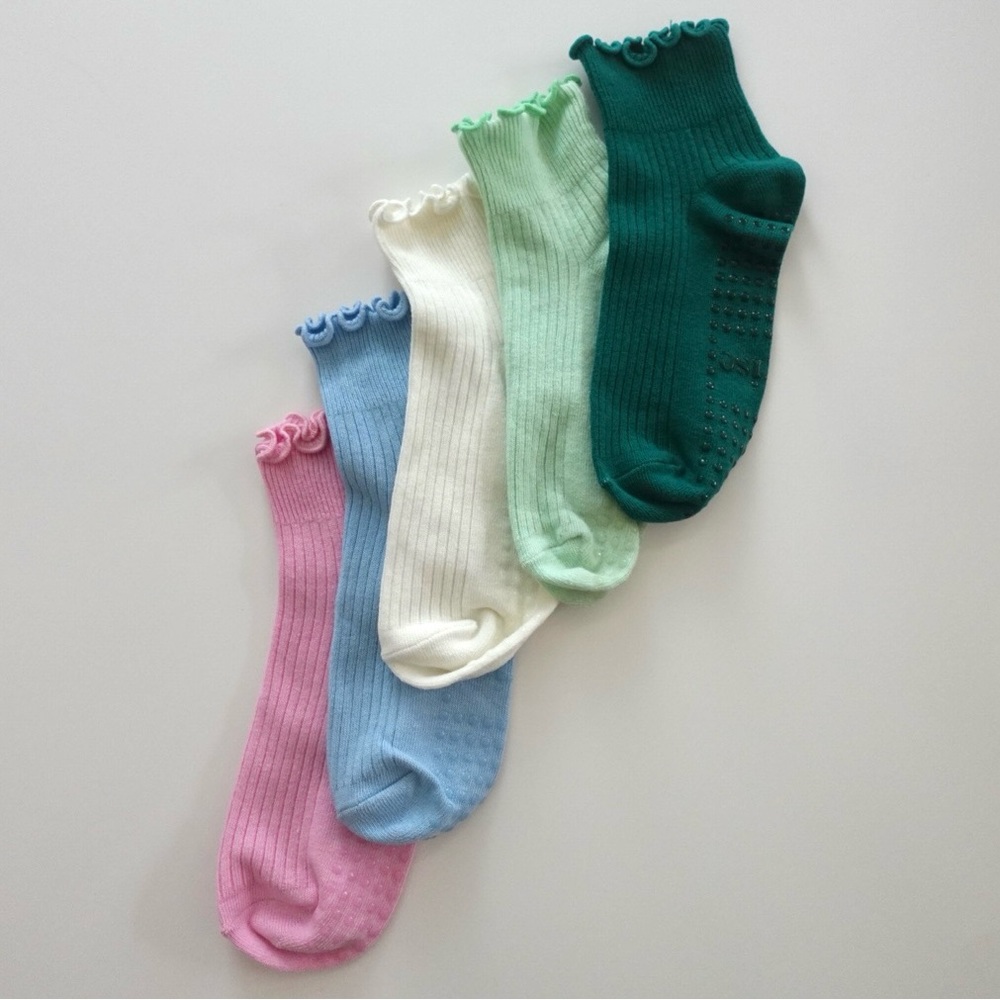 CUTE and GIRLY PILATES SOCKS 🌸🩵🌸🩵🌸🩵🌸